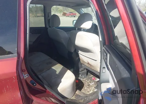 2017 Subaru Forester 2.5I Premium z USA, uszkodzony, nr VIN JF2SJAEC6HH462883